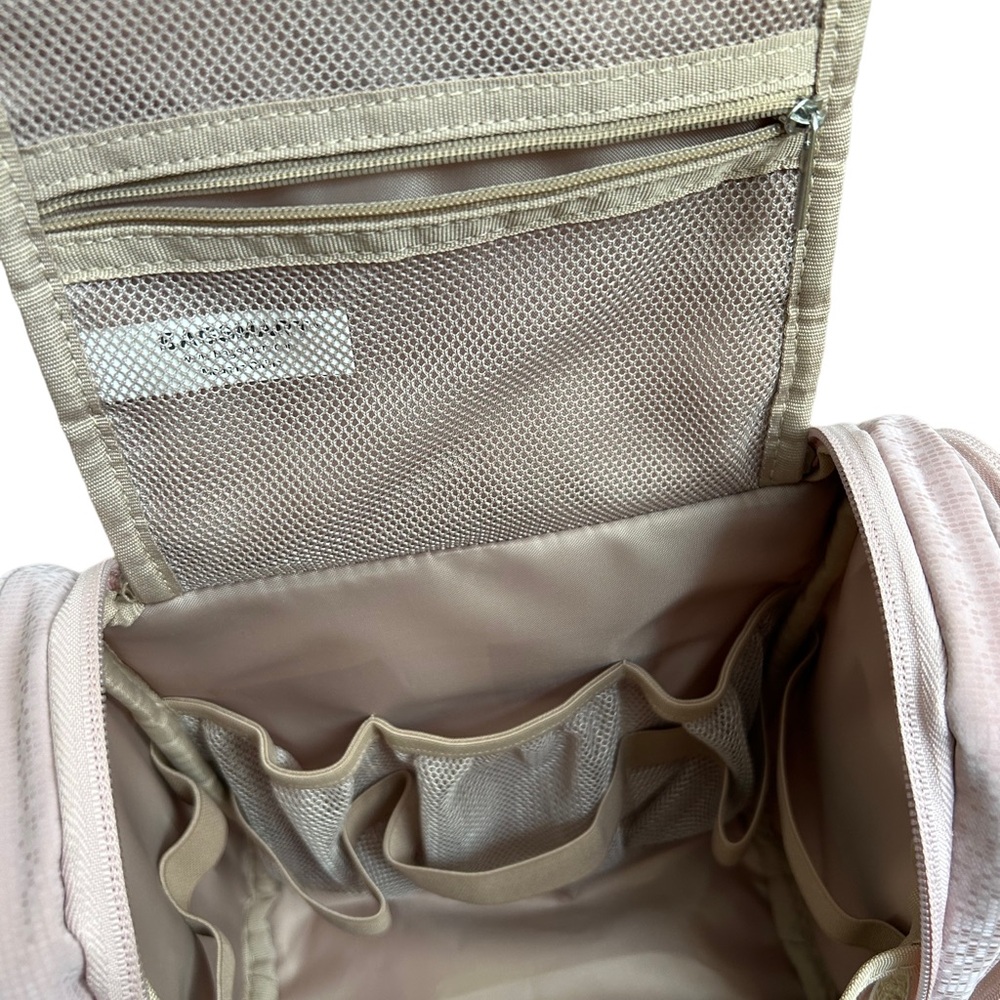 Bagsmart Toiletry Bag - Picture 4 of 8